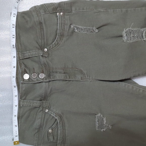 YMI Wanna Betta Butt?" Women's Army Green Distressed Skinny Jeans Juniors Size 7 - Picture 6 of 9